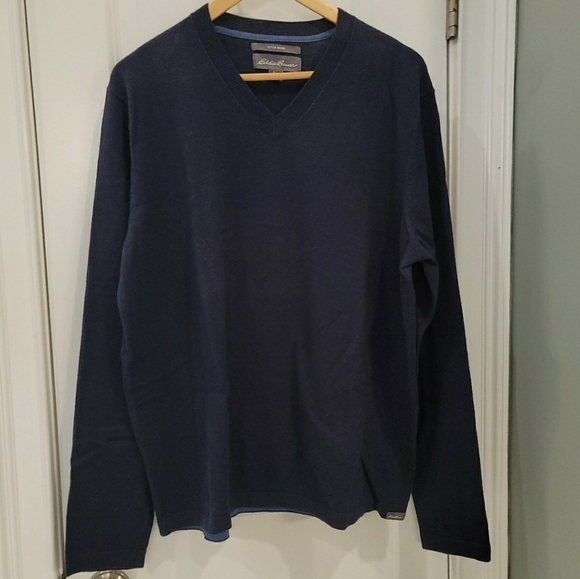 Eddie Bauer Cotton And Merino Wool Blend V-Neck Sweater - Size Large - Picture 3 of 5